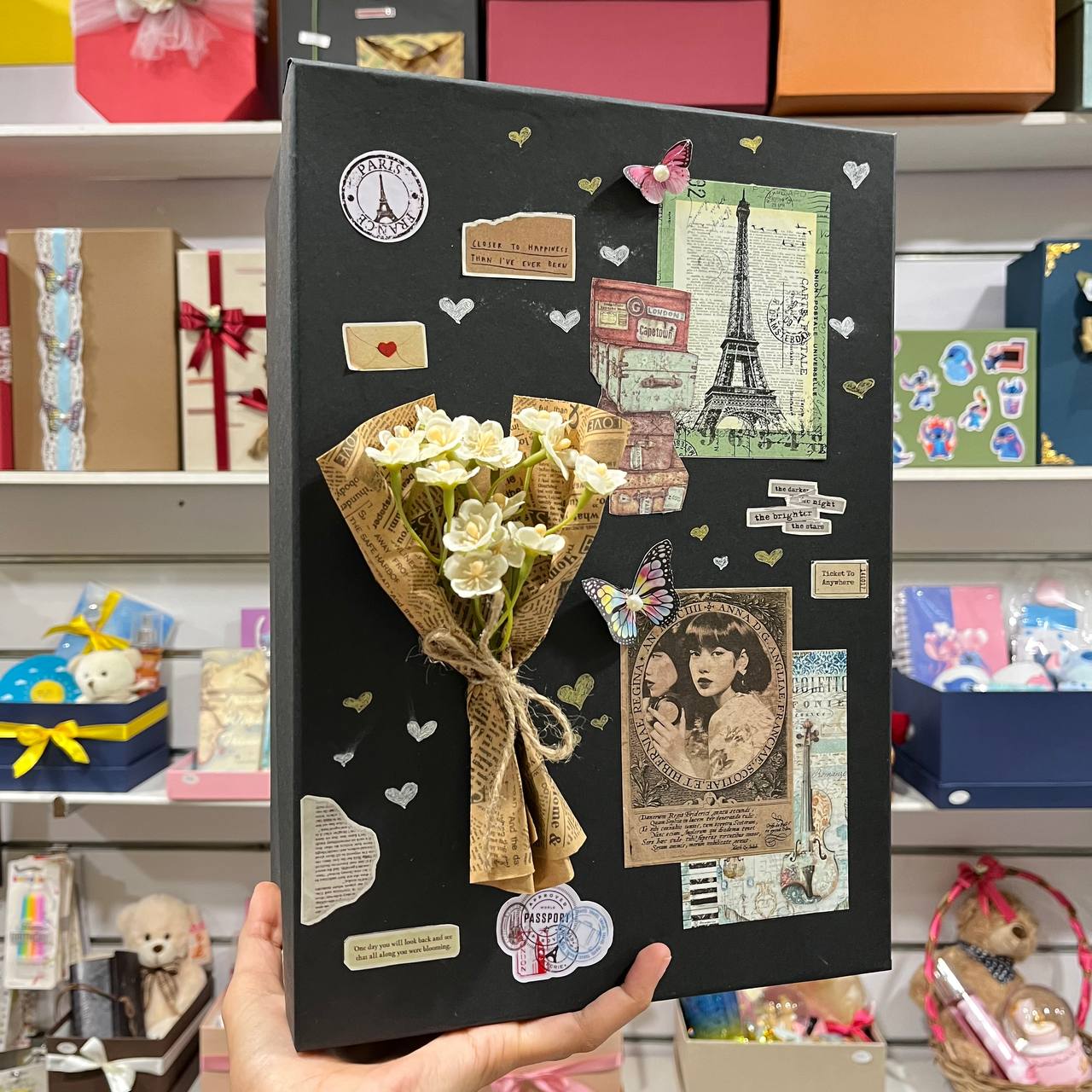 Vintage Paris Floral Gift Box (Black)
